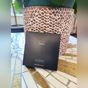 Younique Fusion Highlighter - Golden